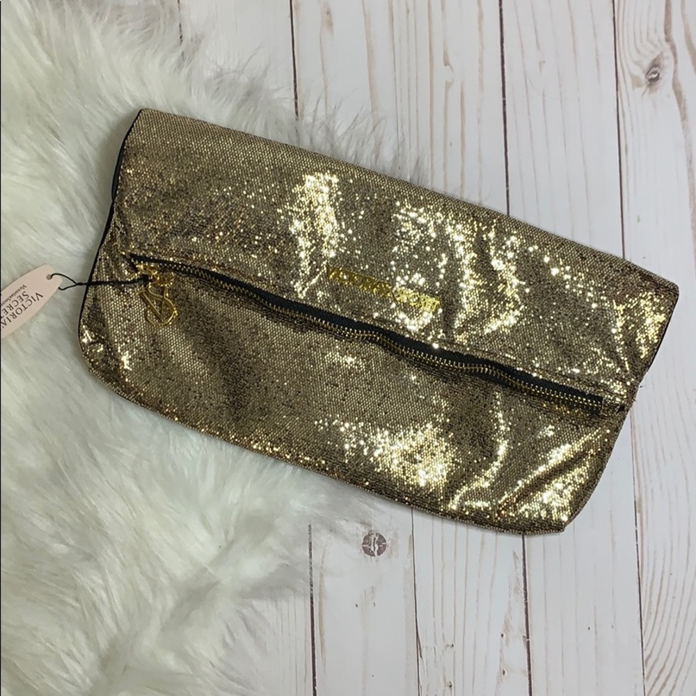 Victoria’s Secret gold glitter zipper clutch ✨